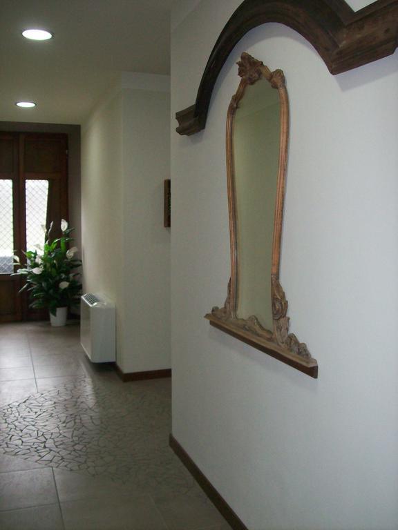 La Bottega Del Falegname Vanzaghello Extérieur photo